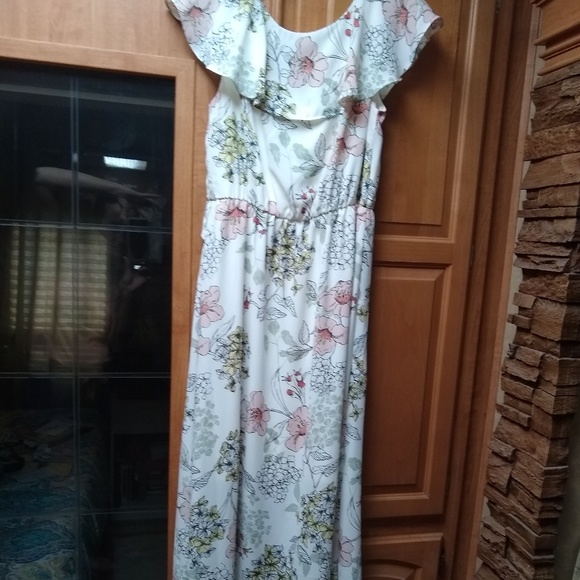 Floral High/Low Dress - Picture 4 of 6